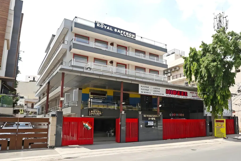Hotel Royal Saffron By F9 Hotels